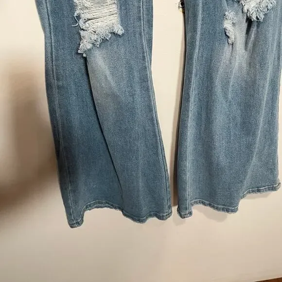 Almost Famous Destressed High Rise 90s Flare Jeans, sz 5 $44 - Picture 10 of 10